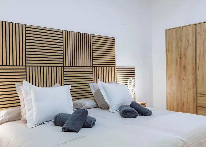 Grupo Torres De Quart Apartment *